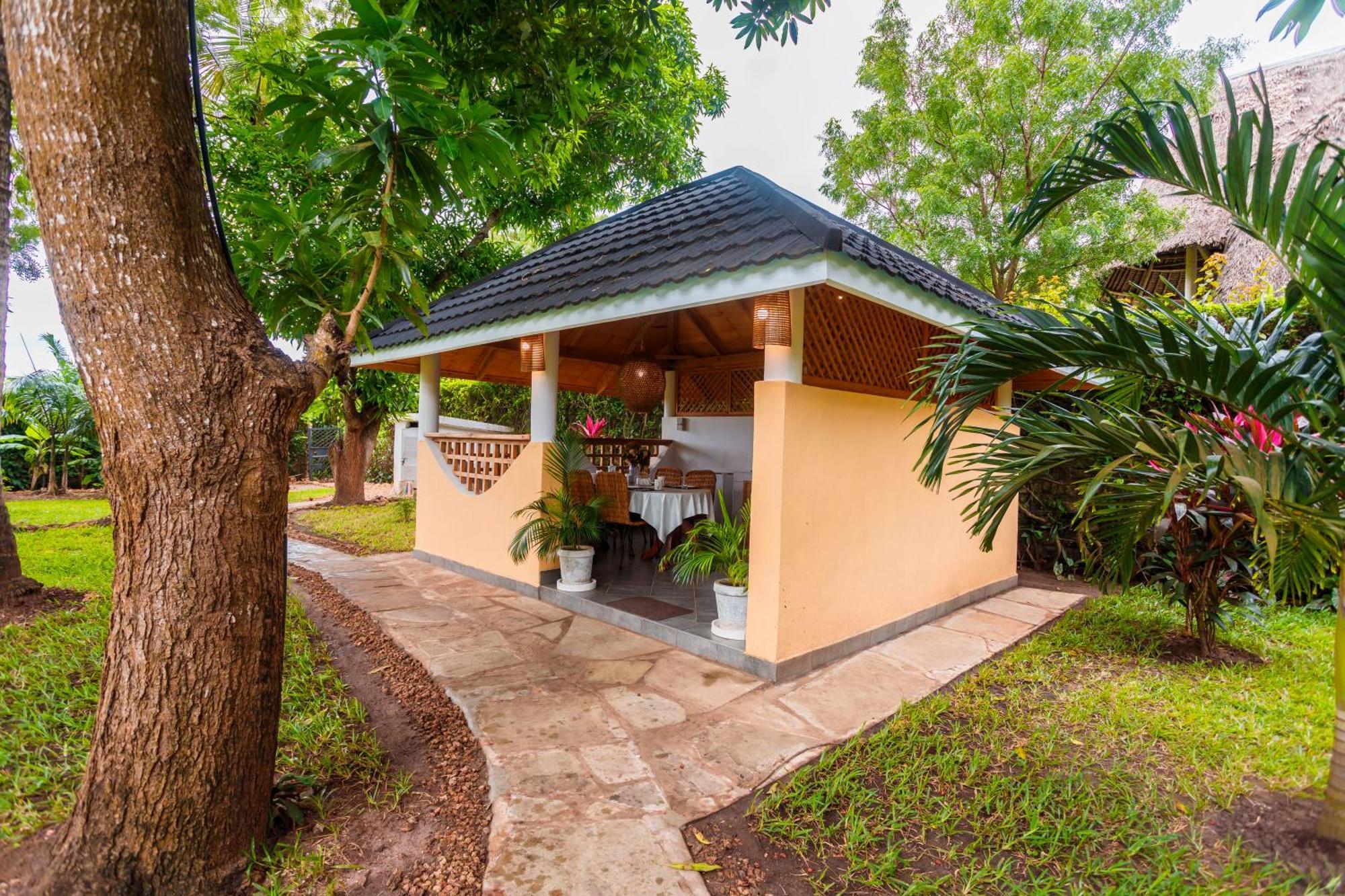Diani Beach-Villa Kirsch Galu Esterno foto